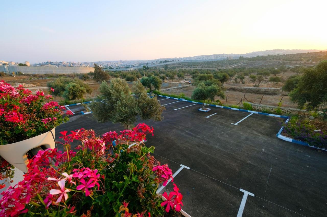 Tantur Hills Hotel - Jerusalem Exterior photo